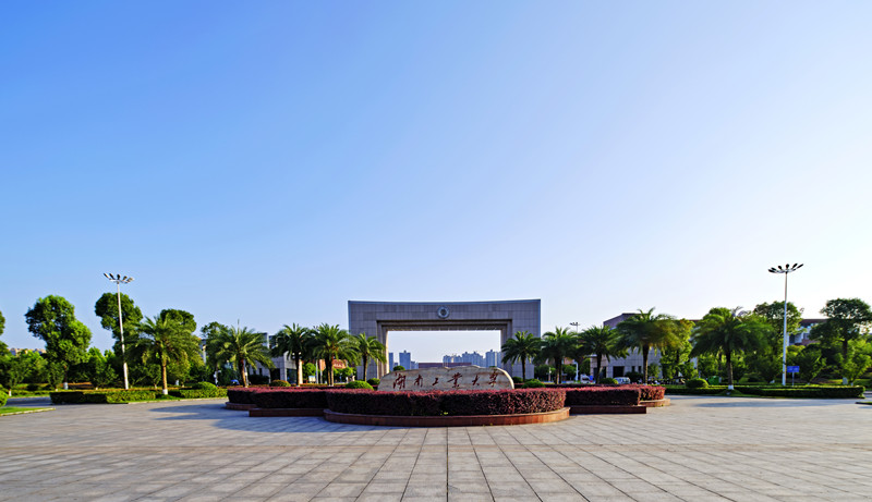 ƼɹǩԼϹҵѧϢƽ̨Ŀ